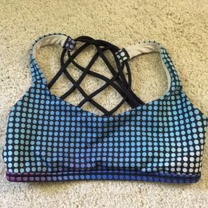Lululemon sports bra